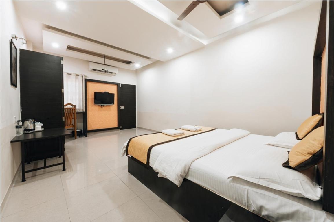 Hotel Krushna Inn Trimbak Εξωτερικό φωτογραφία